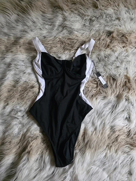 Ta3 Brazilian Lifty In Black/white Contour- D/DD Cup - Picture 2 of 7